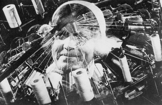 Čovjek s filmskom kamerom (1929.)